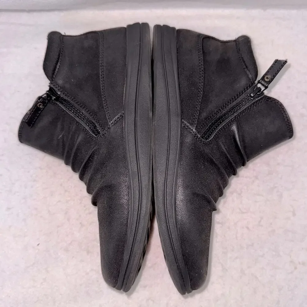 Women’s Clarks Breeze Range Ankle Boots Black size 7.5 Booties
